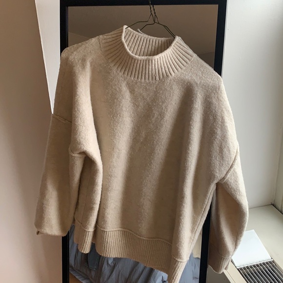 Sweater - Picture 1 of 1